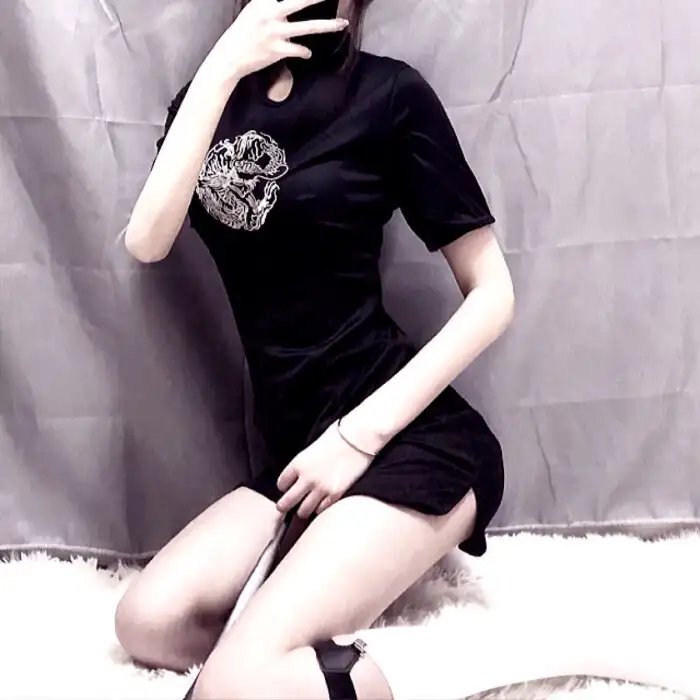神探勇闯毒龙潭
